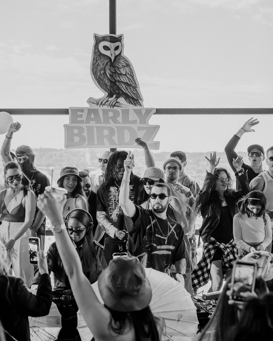 Early Birdz crowd at a morning rave in Los Angeles